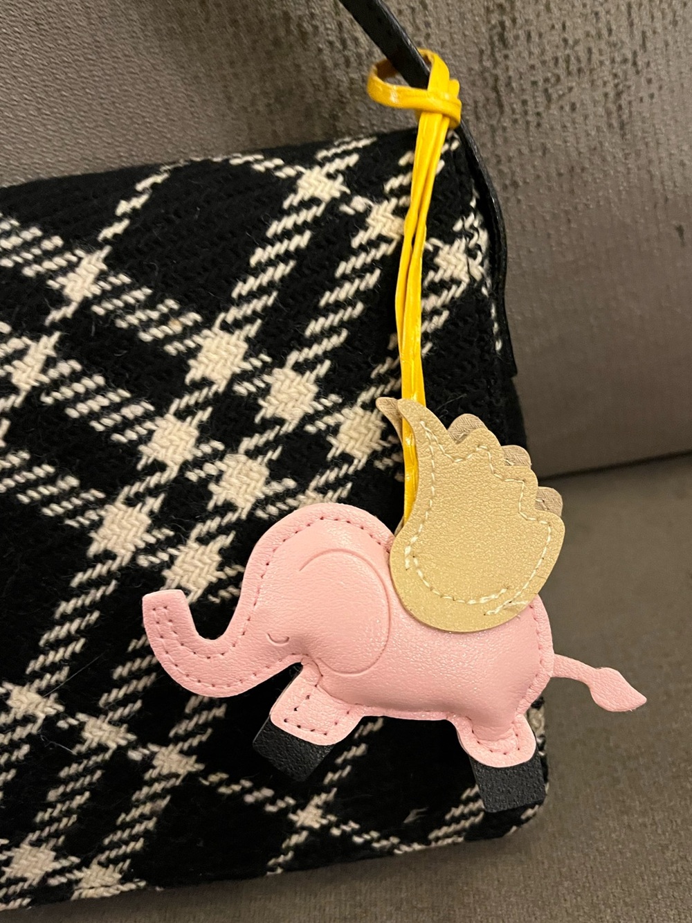 🐘 NEW Flying Elephant Bag Charm Pink Wings Cute Y2K Kawaii